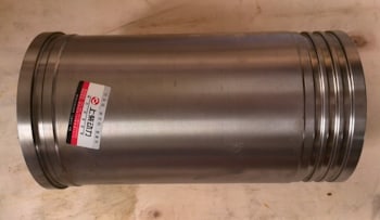 Гильза цилиндра двигателя Dong Feng C6121 — 1105800 (2P8889)